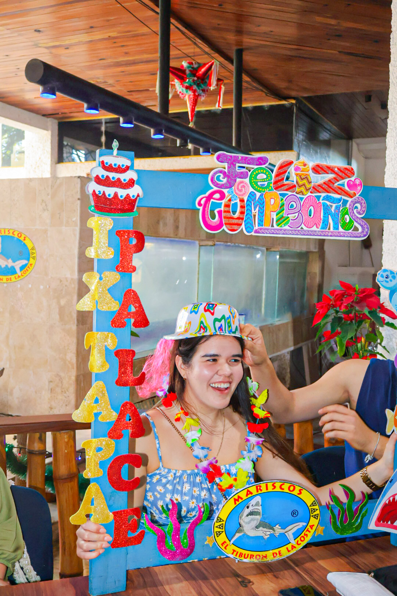 Ambiente y clientes en Tiburón de la Costa 7